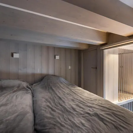 Appartement Renove Au Dernier Etage Avec Acces Pistes, 6 Personnes - Fr-1-563-65 Courchevel